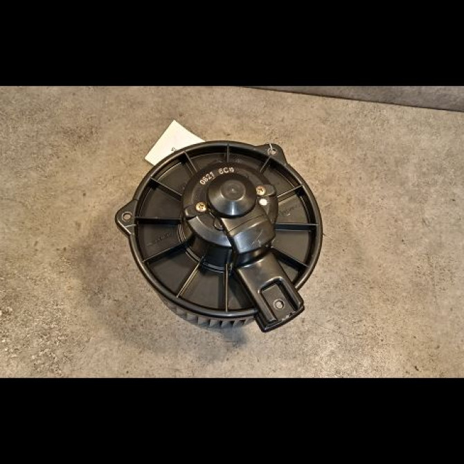 Ventilateur de chauffage occasion TOYOTA YARIS VERSO Phase 1 11-1999->03-2003 1.3 8710352060 2