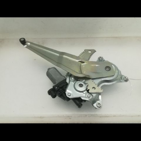 Mecanisme+moteur leve-glace ard occasion SUZUKI SWIFT IV Phase 1 09-2010->... 1.2 VVT 94ch 8351061M00