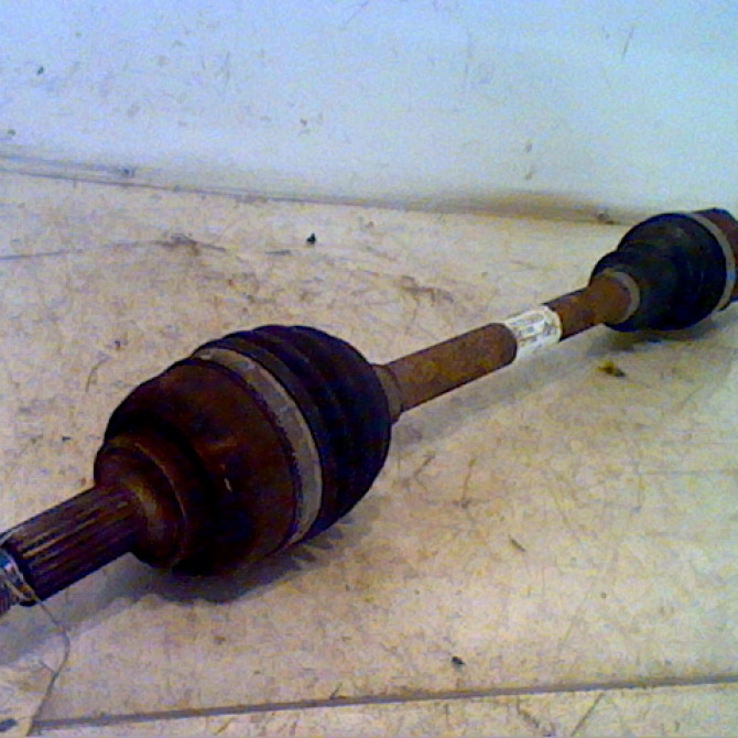 Transmission avant gauche occasion RENAULT CLIO III Phase 1 09-2005->03-2009 8201055669 1