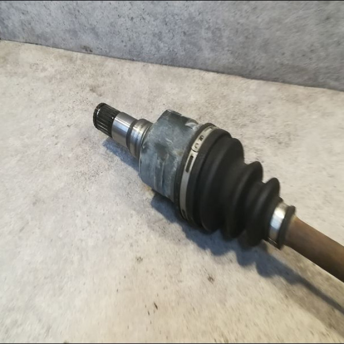 Transmission avant gauche occasion TOYOTA YARIS II Phase 1 12-2005->11-2009 1.0 VVTI 434200D160 3