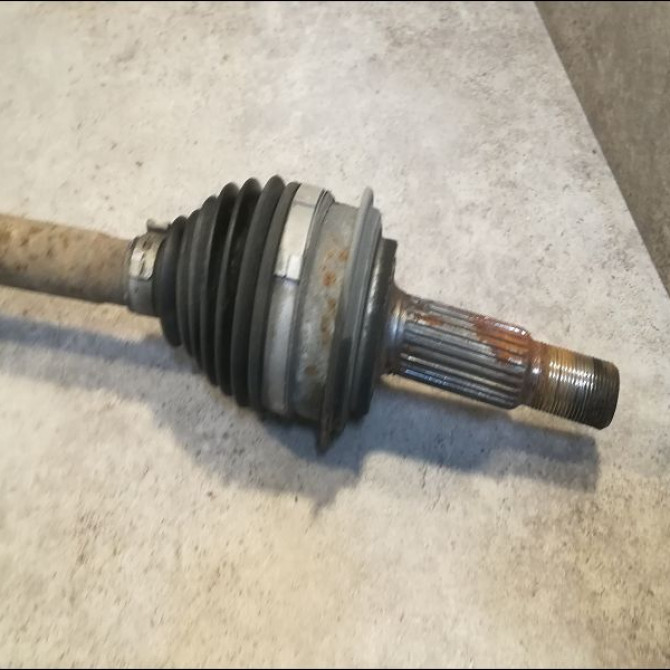 Transmission avant droite occasion TOYOTA YARIS II Phase 1 12-2005->11-2009 1.0 VVTI 434100D160 2