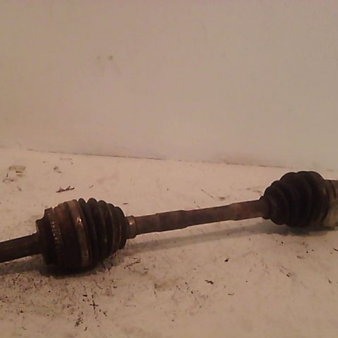 Transmission avant gauche occasion TOYOTA YARIS I Phase 1 04-1999->03-2003 1.4 D-4D 4342052070 1