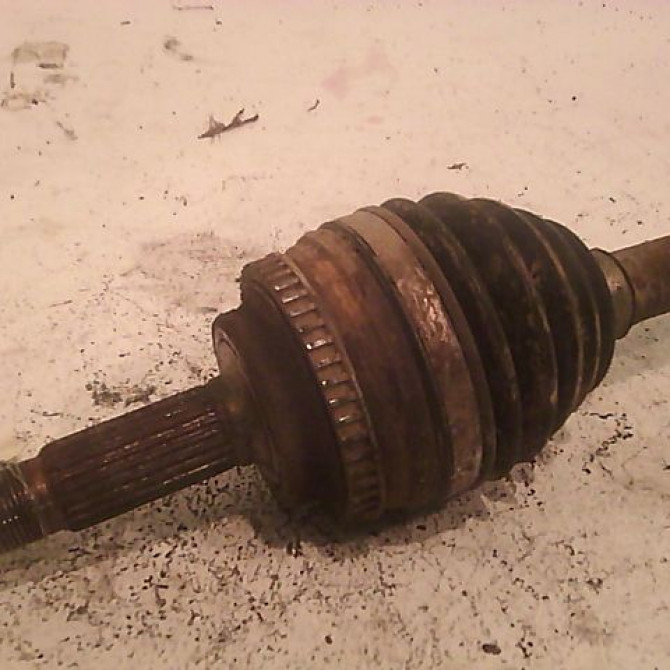 Transmission avant gauche occasion TOYOTA YARIS I Phase 1 04-1999->03-2003 1.4 D-4D 4342052070 2