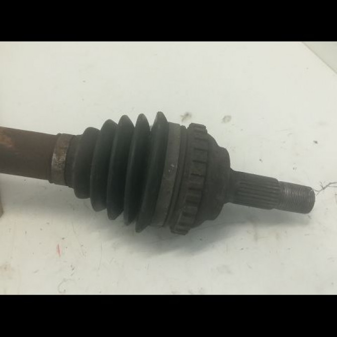 Transmission avant droite occasion PEUGEOT 306 Phase 2 04-1997->03-2002 1.6i 32733N 2