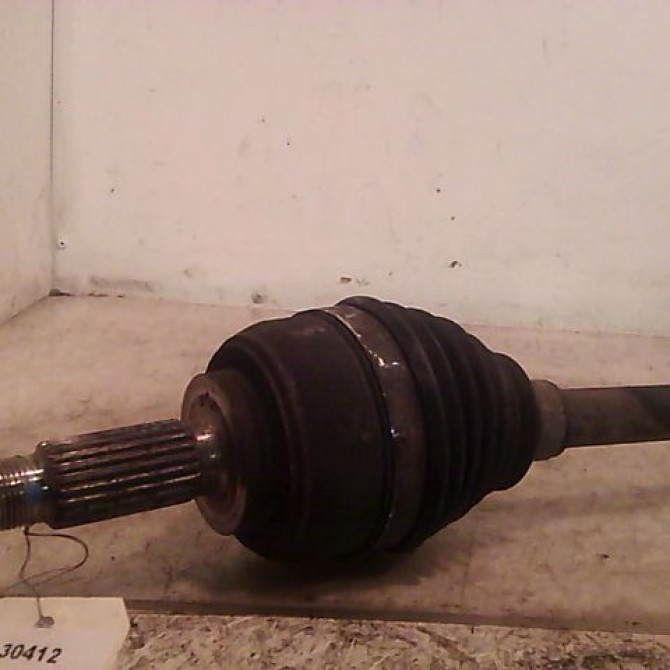 Transmission avant droite occasion RENAULT CLIO III Phase 2 03-2009->12-2014 1.2i 16v 65ch 8200378880 2