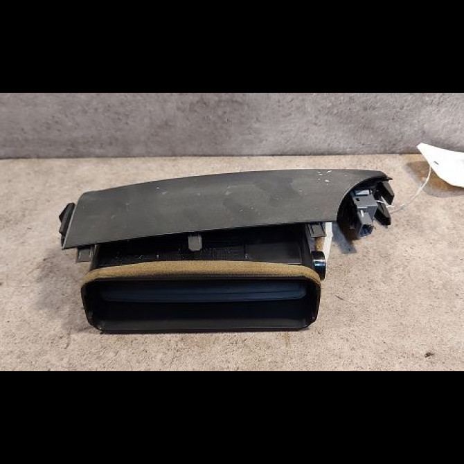 Bouton de warning occasion TOYOTA VERSO Phase 1 06-2009->12-2012 843320F030 2