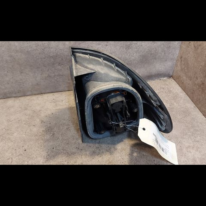 Feu arrière gauche occasion RENAULT LAGUNA I Phase 1 01-1994->04-1998 1.8 7701038275 2