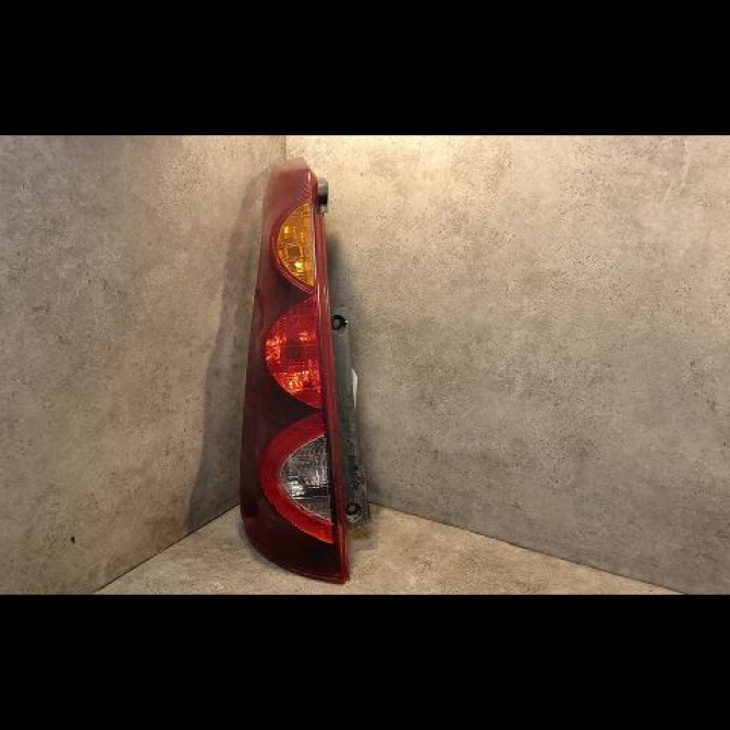 Feu arrière droit occasion NISSAN NOTE I phase 2 03-2009->02-2014 1.5 DCI 86ch 1