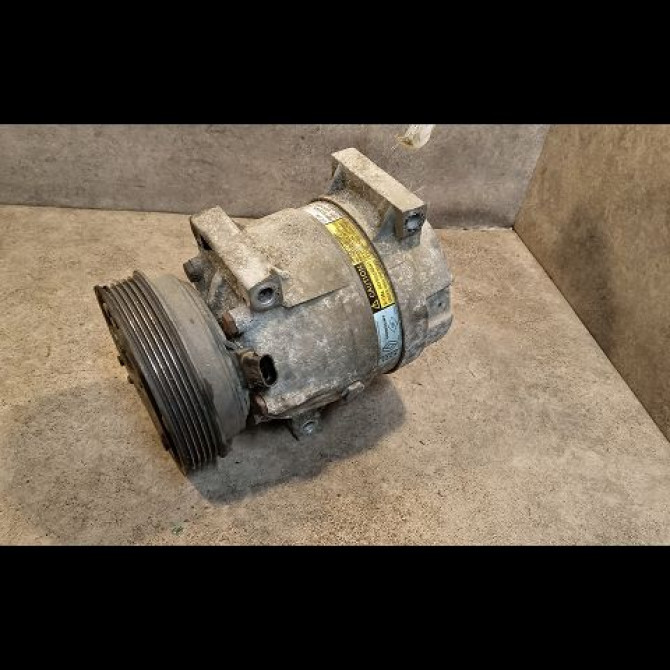 Compresseur air conditionne occasion RENAULT LAGUNA II Phase 1 04-1995->04-1999 1.6i 107ch 8200024397 1