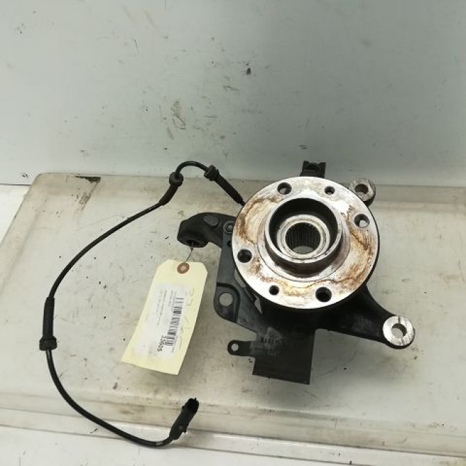 Moyeu avd occasion RENAULT CAPTUR Phase 1 02-2013->... 1.2i 118 16V 402107314R 1