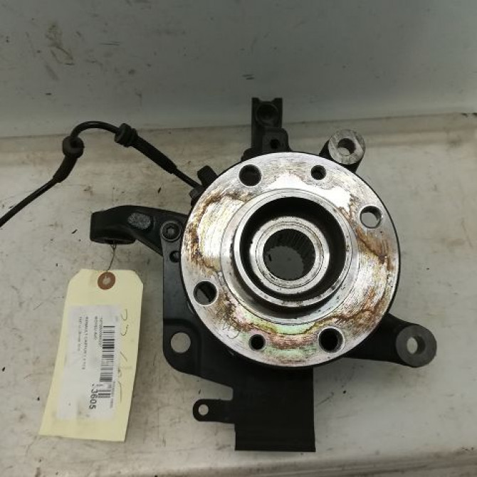 Moyeu avd occasion RENAULT CAPTUR Phase 1 02-2013->... 1.2i 118 16V 402107314R 2