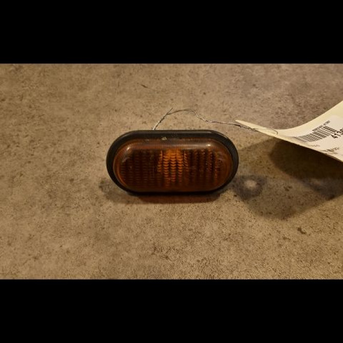 Répétiteur aile gauche occasion RENAULT TRAFIC II Phase 1 10-2001->08-2006 1.9 DCI 100ch 1