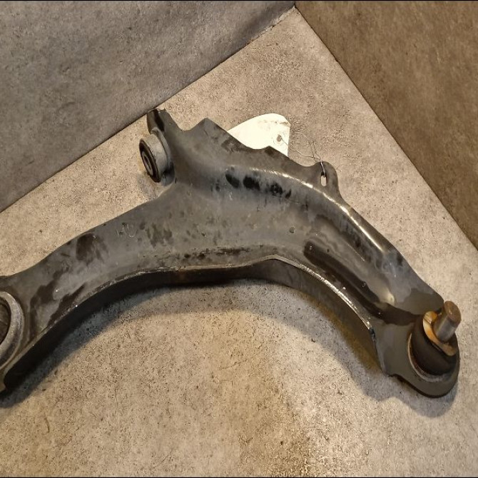 Triangle inf avd occasion RENAULT CAPTUR Phase 1 02-2013->... 1.2i 118 16V 545041327R 1