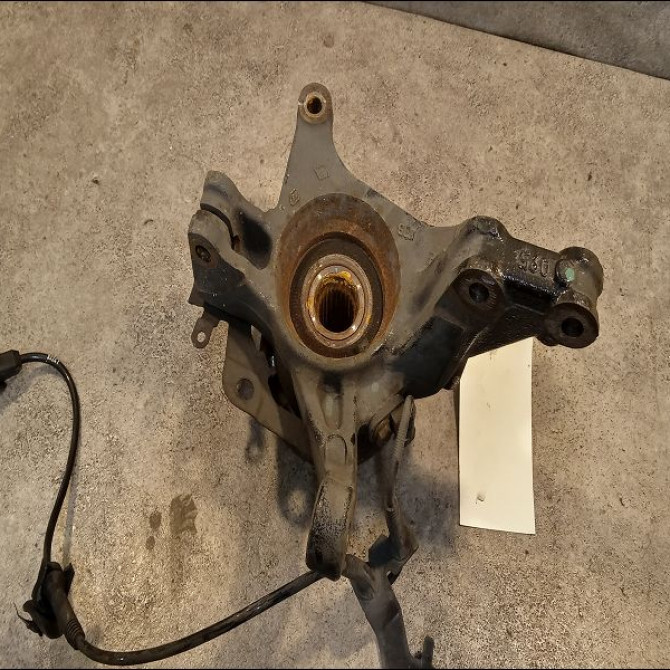 Moyeu avd occasion RENAULT CAPTUR Phase 1 02-2013->... 1.2i 118 16V 402107314R 2