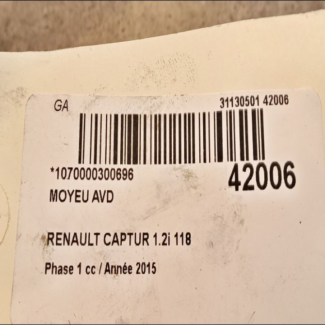Moyeu avd occasion RENAULT CAPTUR Phase 1 02-2013->... 1.2i 118 16V 402107314R 3