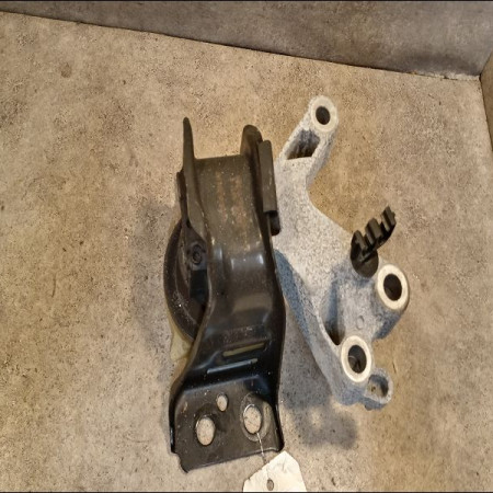 Support moteur occasion RENAULT CAPTUR Phase 1 02-2013->... 1.2i 118 16V
