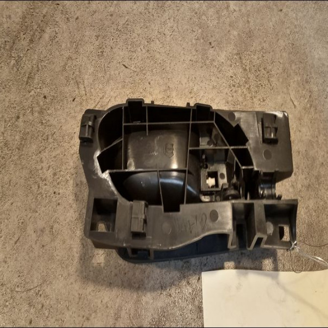 Poignee int porte avg occasion PEUGEOT EXPERT II Phase 1 01-2007->... 1.6 HDI 90ch 9143N7 2