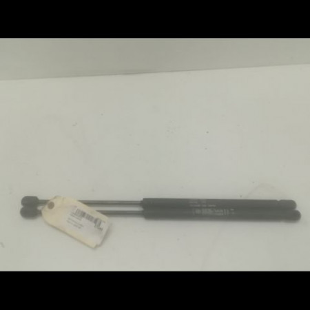 Verin droit hayon occasion FIAT PUNTO II Phase 1 10-1999->05-2003 1.2i 60ch 46744596