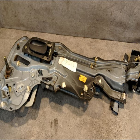 Mecanisme leve-glace arrière droit occasion RENAULT LAGUNA I Phase 1 01-1994->04-1998 2.2 DT 7701367646