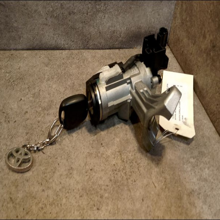 Antivol de direction occasion TOYOTA COROLLA IX phase 2 07-2004->08-2007 2.0 D4-D 115ch 4528002050