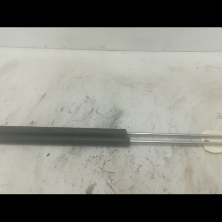 Verin droit hayon occasion PEUGEOT 106 Phase 2 04-1996->09-2003 1.0i 8731G0