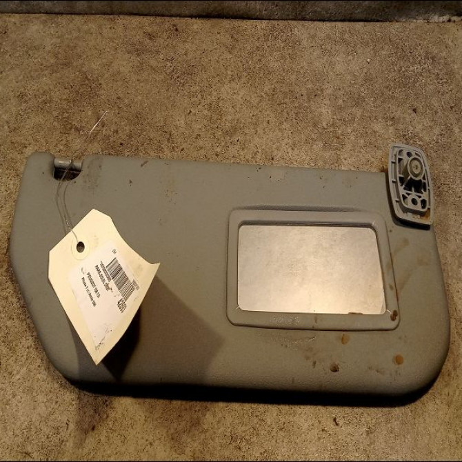 Pare-soleil droit occasion PEUGEOT 106 Phase 1 09-1991->04-1996 1.0i 8143J7 1