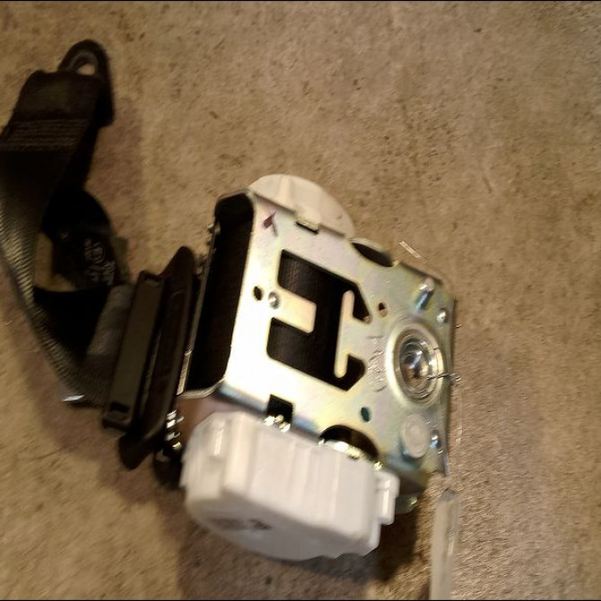 Ceinture arrière droite occasion CITROEN DS3 Phase 1 04-1995->04-1999 1.6 E-HDI 90ch 2