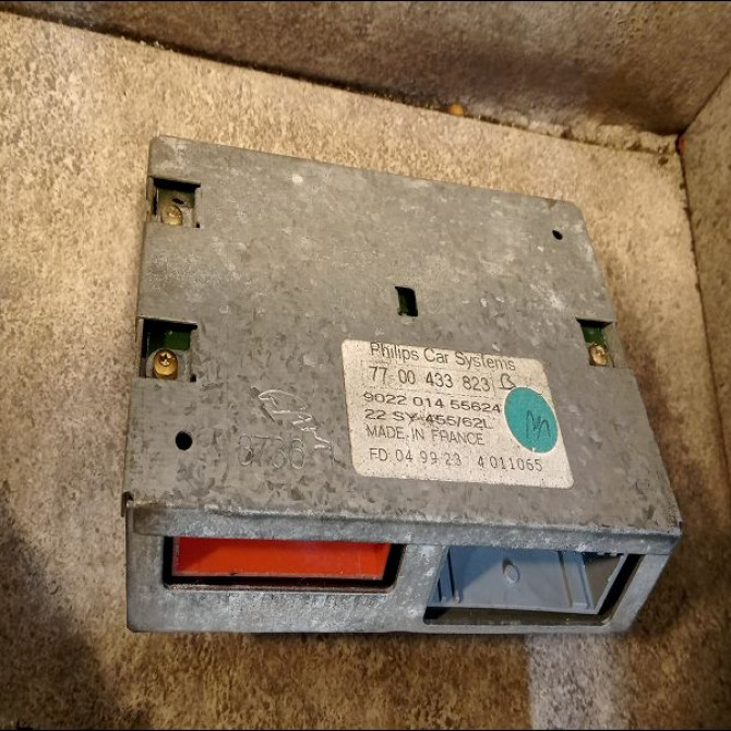 Autoradio occasion RENAULT LAGUNA I Phase 2 04-1998->11-2000 5