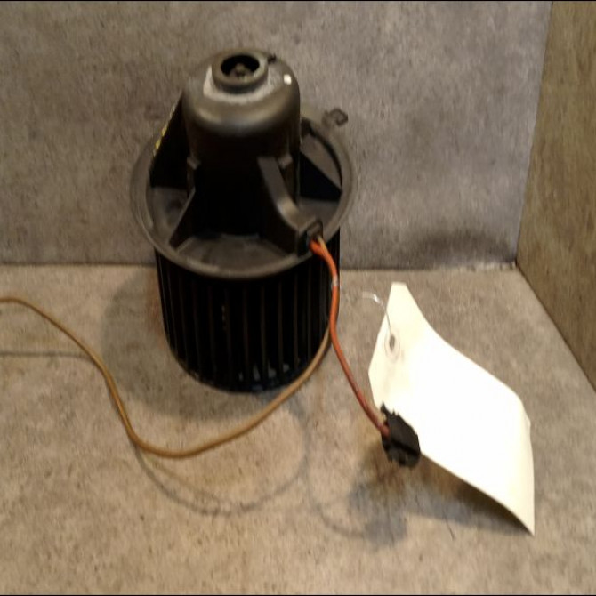 Ventilateur de chauffage occasion VOLKSWAGEN GOLF III Phase 1 01-1992->12-1997 1.4i 60ch 1H2820021 2