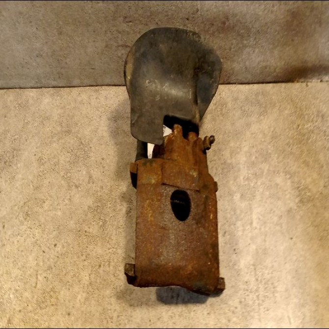 Etrier de frein avant gauche occasion VOLKSWAGEN GOLF III Phase 1 01-1992->12-1997 1.4i 60ch 1H0615123A 1