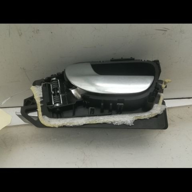 Poignee int porte arg occasion PEUGEOT 307 Phase 1 04-2001->06-2005 1.4 HDI 8v 70ch 9143F4 1