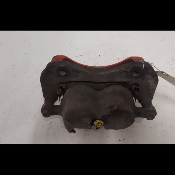 Etrier de frein avant droit occasion HYUNDAI SANTA FE I Phase 1 10-2000->09-2006 2.0 CRDI 2WD 5819026A10 2