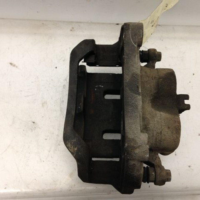 Etrier de frein avant gauche occasion RENAULT KOLEOS I Phase 1 06-2008->12-2011 2.0 DCI 150ch 41011JY00A 2