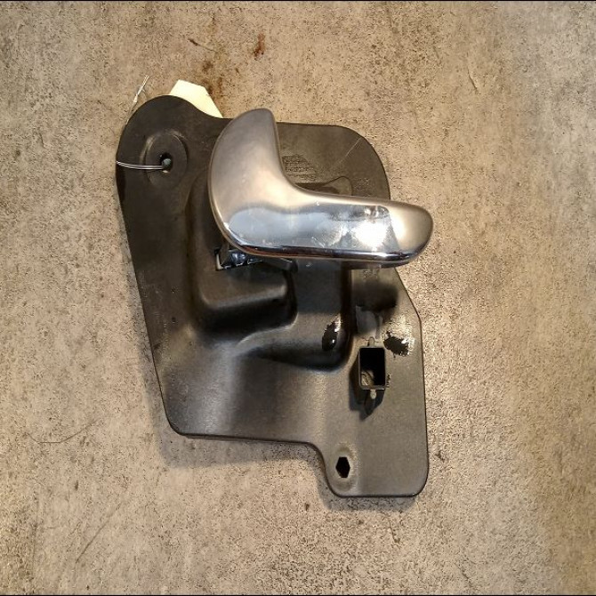 Poignee int porte arg occasion OPEL MERIVA I Phase 2 01-2006->09-2010 1.7 CDTI 100ch 13121869 1