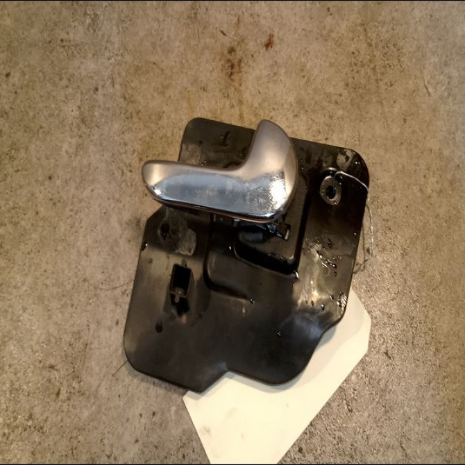 Poignee int porte avd occasion OPEL MERIVA I Phase 2 01-2006->09-2010 1.7 CDTI 100ch 13121872 1