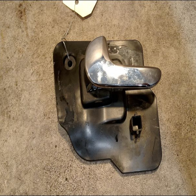 Poignee int porte avg occasion OPEL MERIVA I Phase 2 01-2006->09-2010 1.7 CDTI 100ch 13121871 1