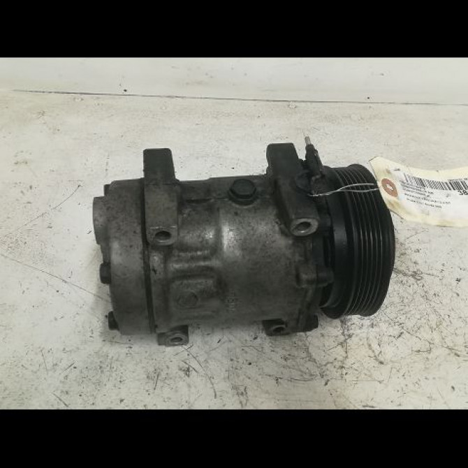 Compresseur air conditionne occasion RENAULT LAGUNA I Phase 2 04-1998->11-2000 2.2 DT 7701499839 2
