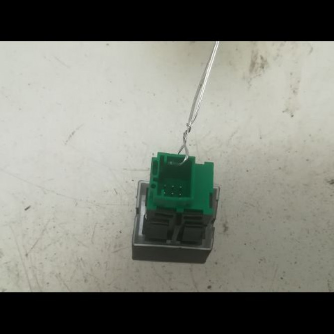 Bouton de warning occasion PEUGEOT 508 Phase 2 SW 06-2014->... 2.0 BlueHDI 180ch 6490KK 2