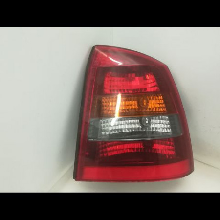 Feu arrière droit occasion OPEL ASTRA II Phase 1 04-1998->09-2004 1.8i 16v 93175676