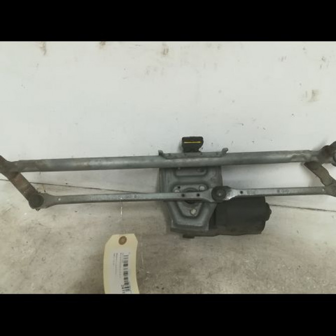 Moteur essuie-glace avant occasion RENAULT CLIO II Phase 1 03-1998->06-2001 7701049800 2