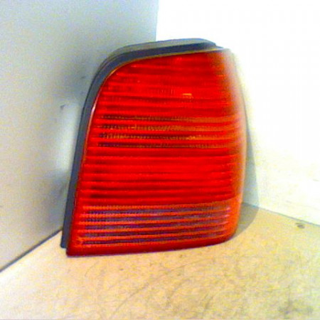 Feu arrière droit occasion VOLKSWAGEN POLO III Phase 2 11-1999->12-2001 1.4 6N0945096H