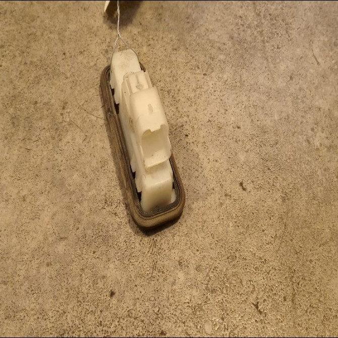 Actionneur serrure hayon occasion PEUGEOT 508 Phase 1 04-1995->04-1999 2.0 HDI 163ch 2