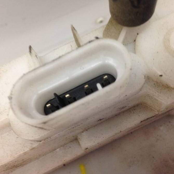 Serrure porte avd occasion CITROEN C3 PLURIEL I Phase 1 04-2003->09-2008 1.4 HDi 00009136P9 3