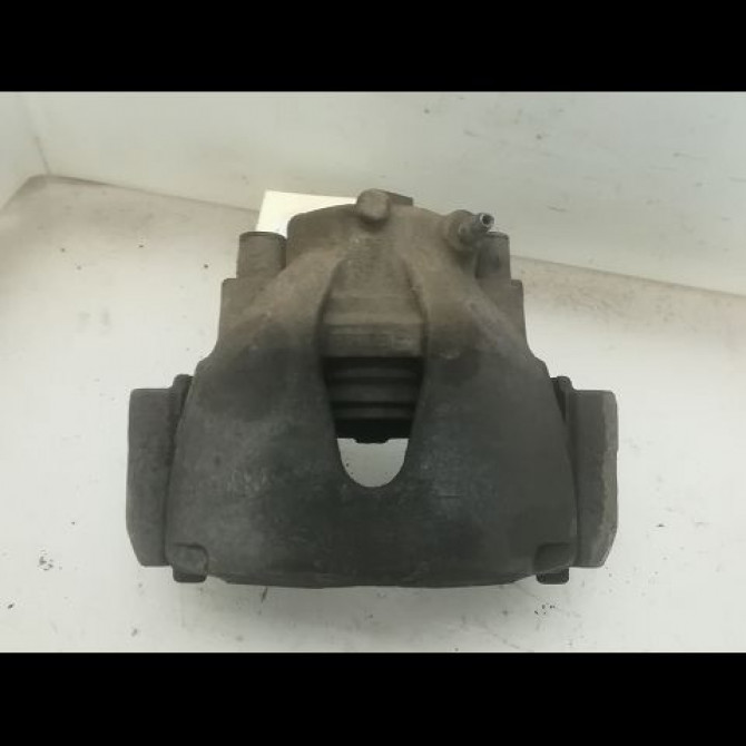 Etrier de frein avant gauche occasion OPEL MERIVA I Phase 2 01-2006->09-2010 1.7 CDTI 100ch 93176426 1