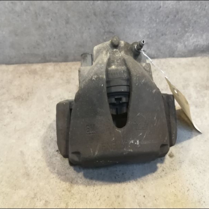 Etrier de frein avant gauche occasion OPEL ZAFIRA II Phase 1 07-2005->12-2007 1.9 CDTI 120ch 93176426 1