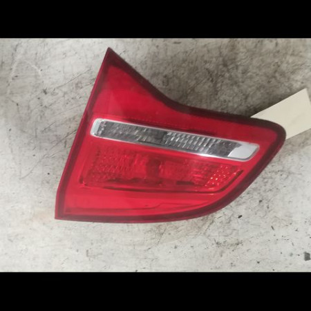 Feu arrière intérieur droit occasion OPEL MERIVA II Phase 1 09-2010->03-2014 13435486