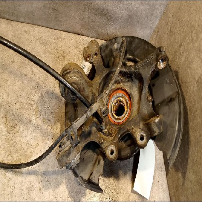 Moyeu arg occasion B.M.W. SERIE 3 V Phase 2 09-2008->12-2011 318i 143ch 33416762317 3