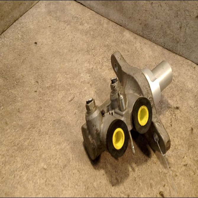 Maitre cylindre occasion OPEL MERIVA II Phase 1 09-2010->03-2014 1.7 CDTI 110ch 1