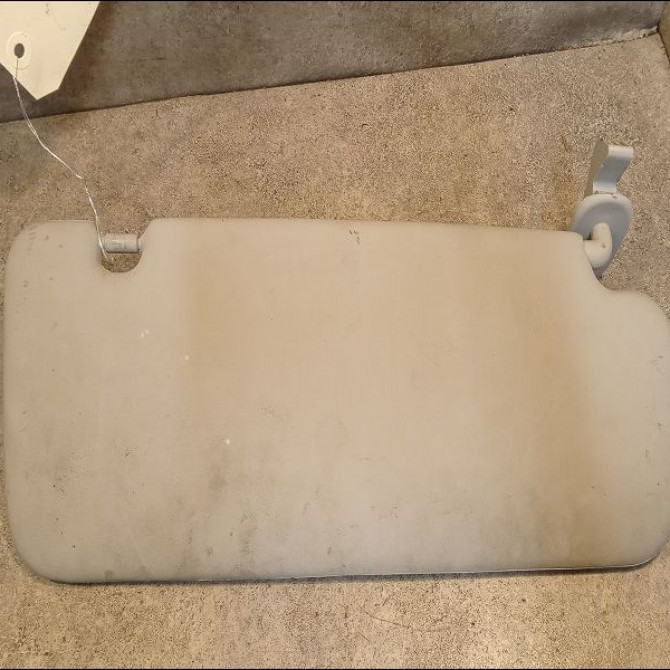 Pare-soleil gauche occasion KIA VENGA Phase 1 04-1995->04-1999 1.6 CRDI 115ch 852101P100ED 2
