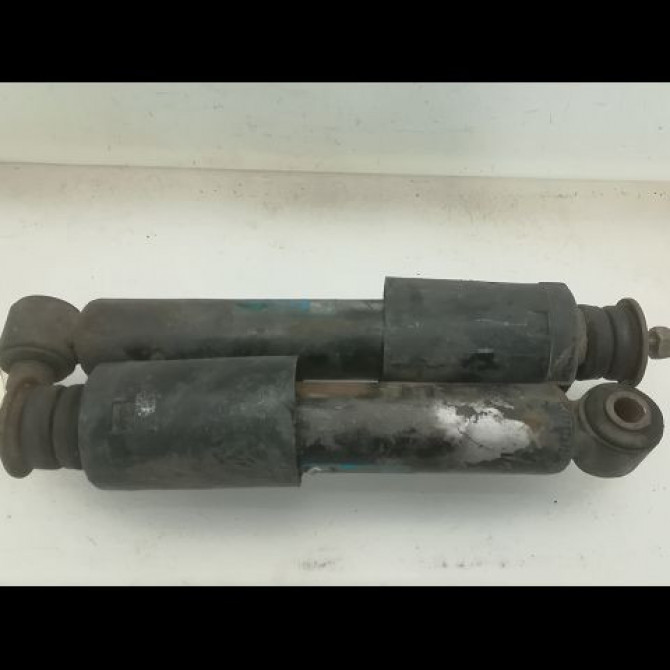 Amortisseur avant droit occasion VOLKSWAGEN TRANSPORTER IV Phase 2 03-1996->06-2003 2.5 TDI 102ch 7D0413031B 1